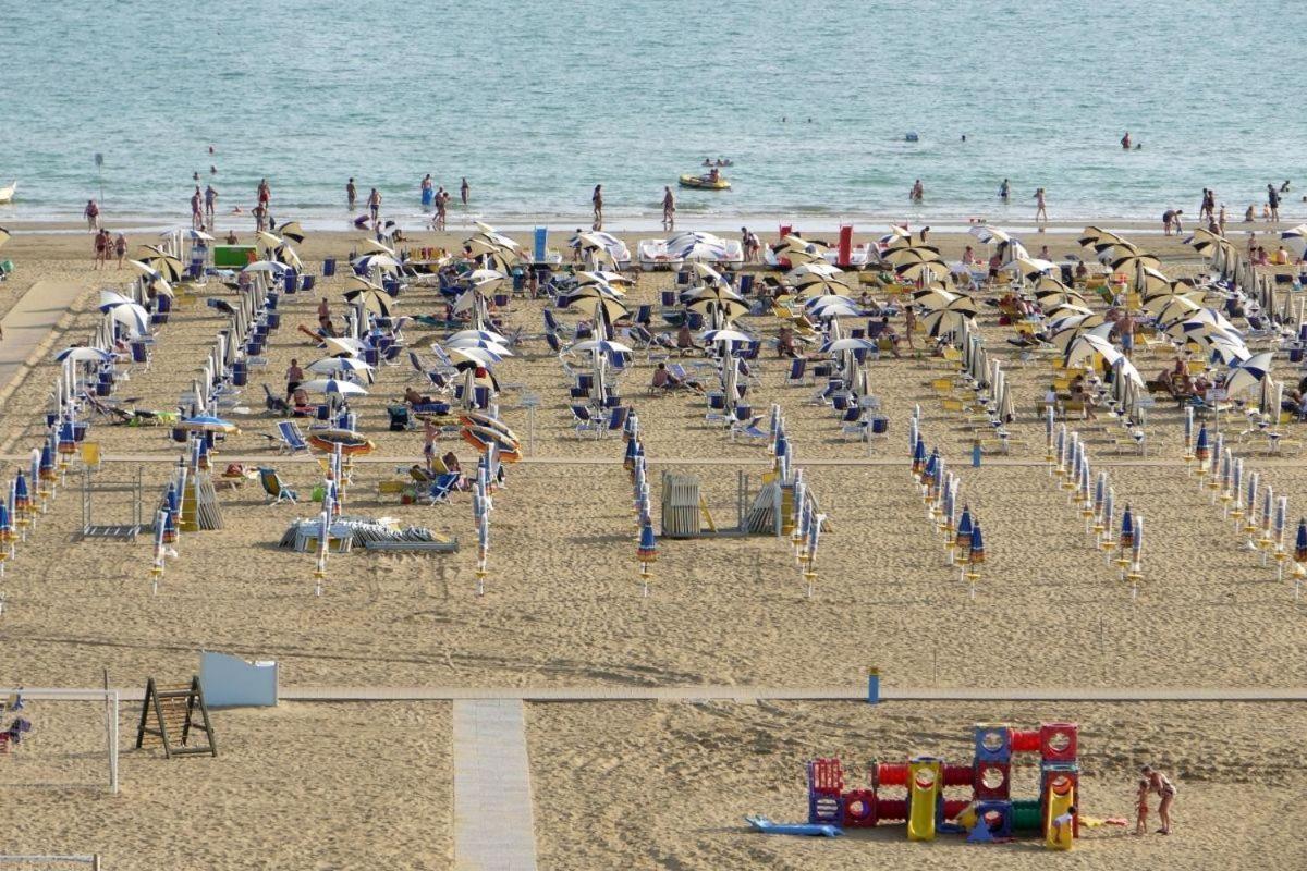 Hotel Lido Bibione Beach エクステリア 写真