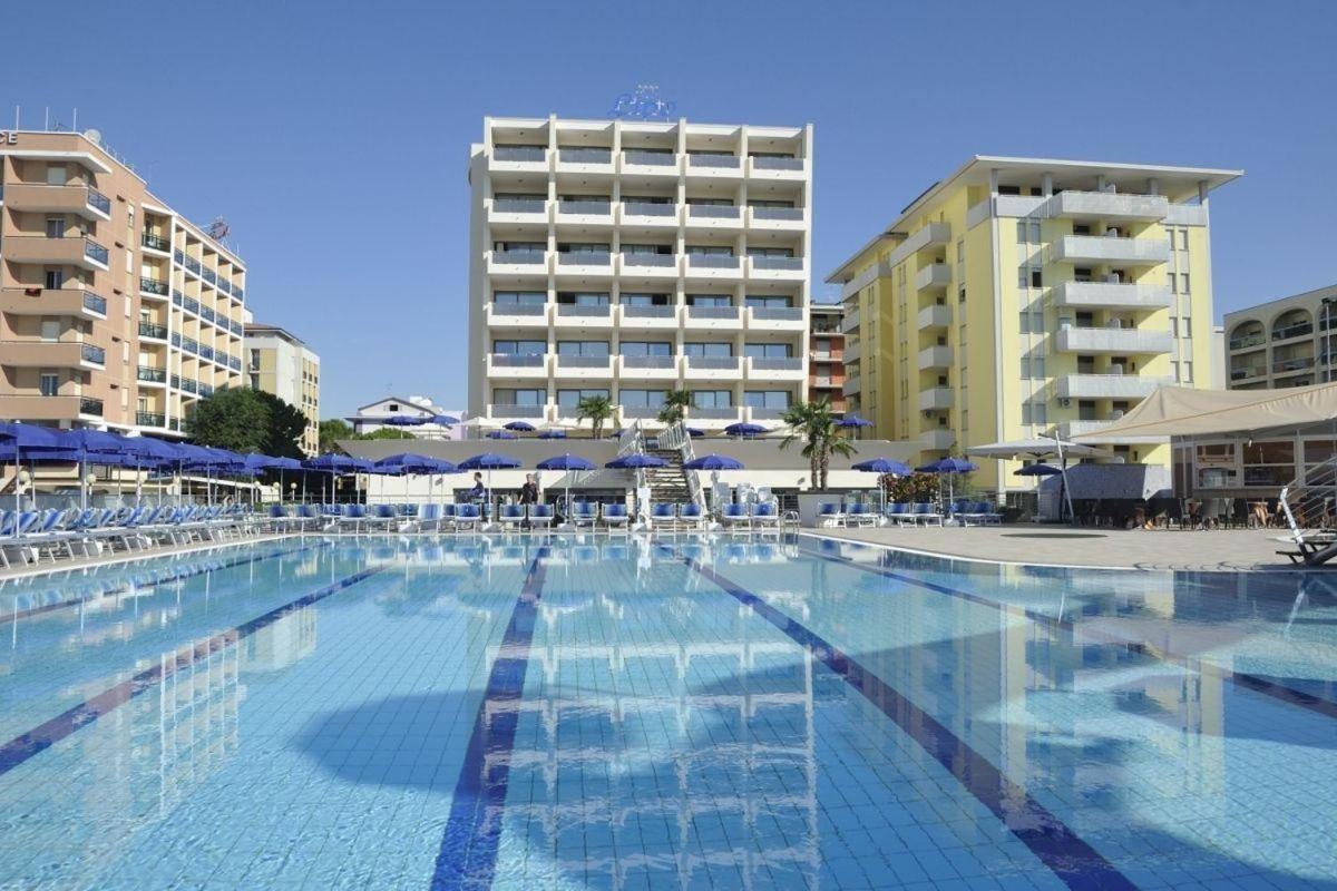 Hotel Lido Bibione Beach エクステリア 写真