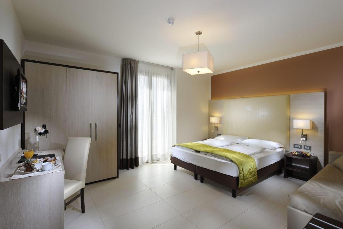 Hotel Lido Bibione Beach エクステリア 写真
