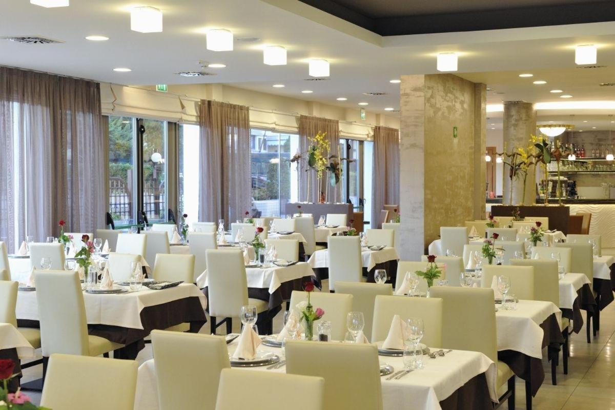 Hotel Lido Bibione Beach エクステリア 写真
